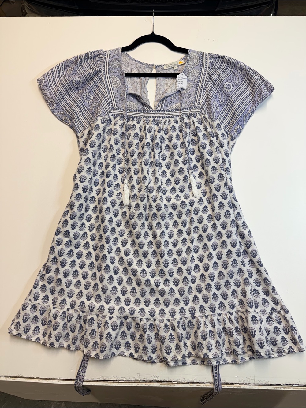 W128 C&C California White and Blue Linen Summer Dress